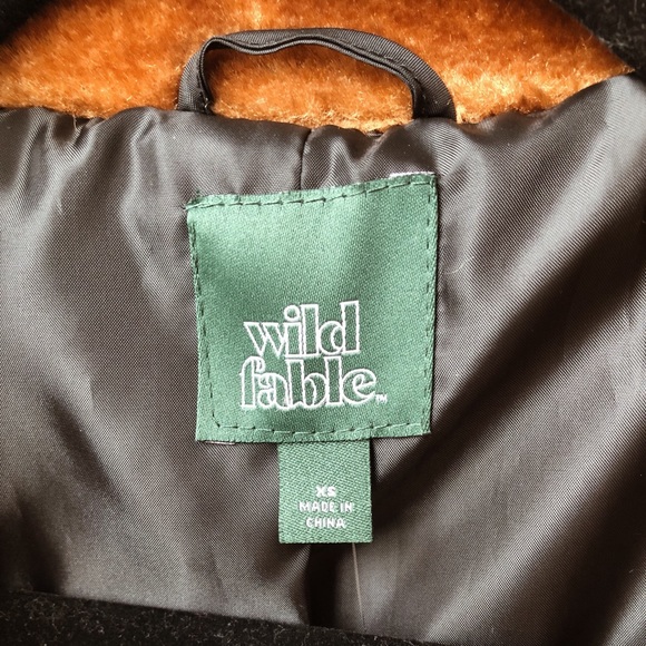 *SOLD* NWT Wild fable faux fur jacket - Picture 5 of 7